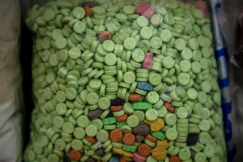 Jeune confronté à une addiction à la kétamine