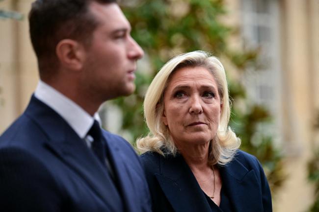Marine Le Pen 2027 affaire assistants parlementaires